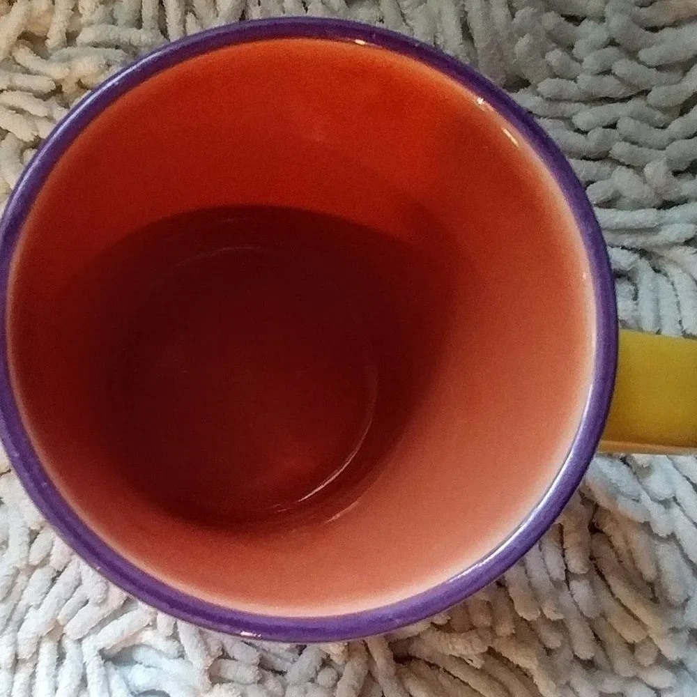 Disney Winnie the Pooh Ceramic Mug – Yellow & Red Classic Pooh Design
